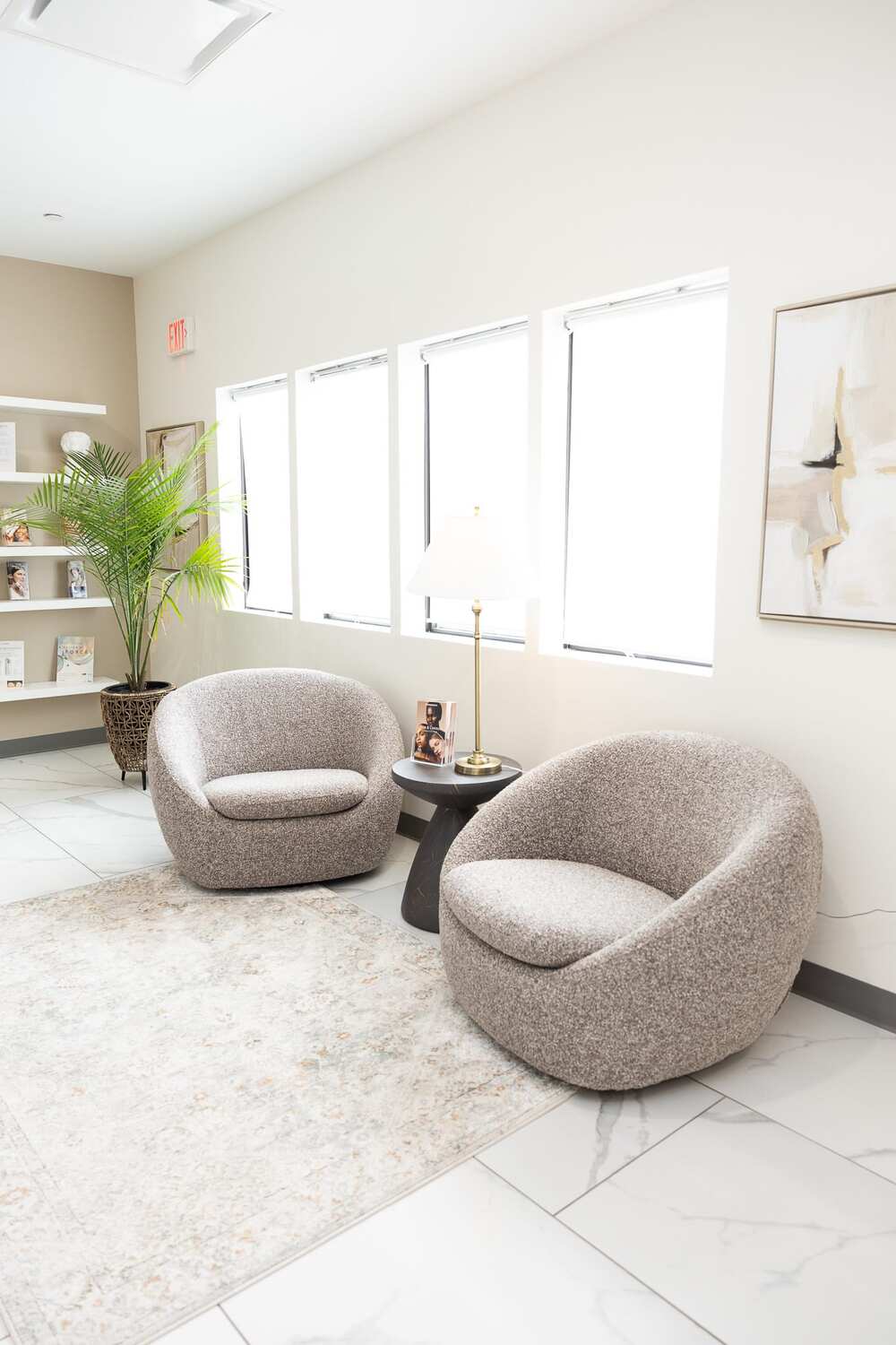 Seating area at Clinique La Roya in Paramus, NJ